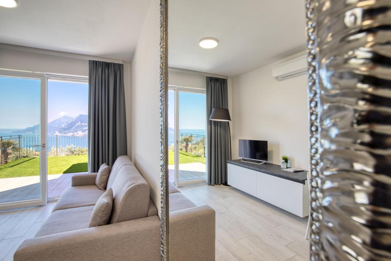 מאלצ'סינה Pinini Country Apartments מראה חיצוני תמונה