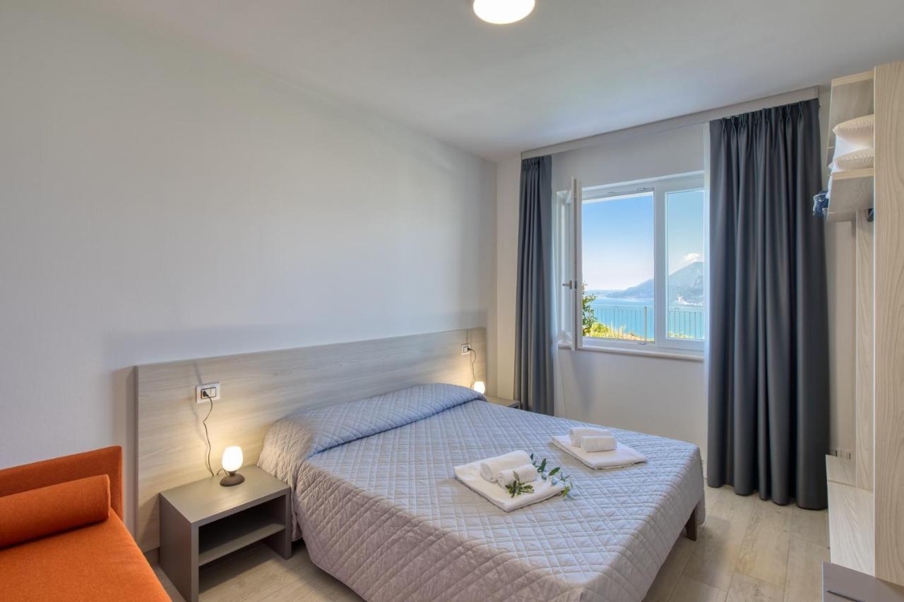 מאלצ'סינה Pinini Country Apartments מראה חיצוני תמונה