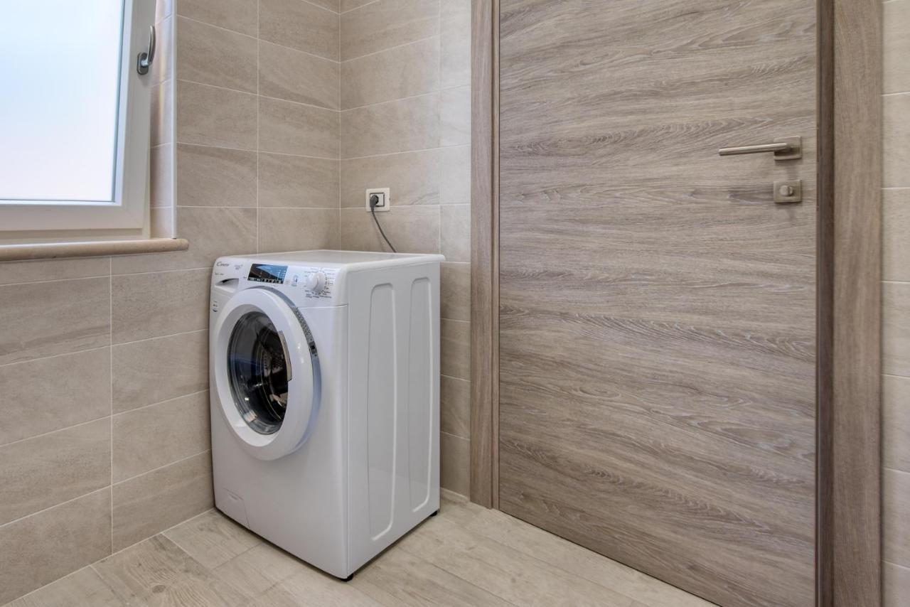 מאלצ'סינה Pinini Country Apartments מראה חיצוני תמונה