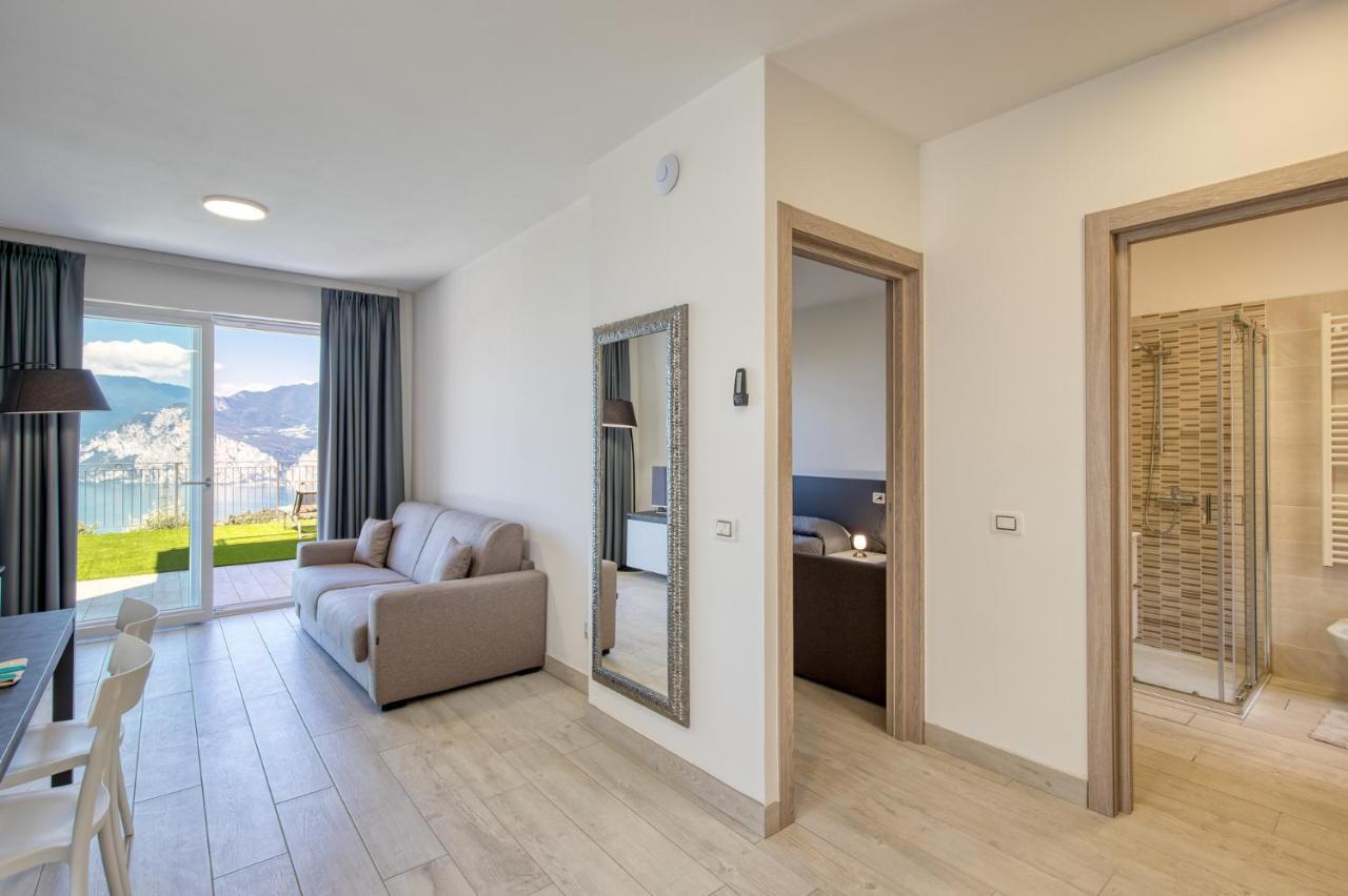 מאלצ'סינה Pinini Country Apartments מראה חיצוני תמונה